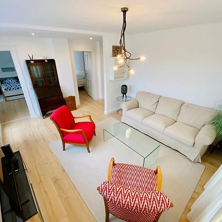 Cute Apartment - Detmold City Center - Large Kitchen, Bath, South Facing Balcony - Free Parking And Wifi Exterior foto
